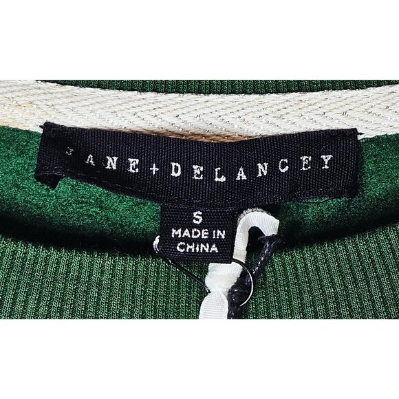 Jane & Delancey Green Fa La La Pullover Sweater Size Small - Picture 2 of 8